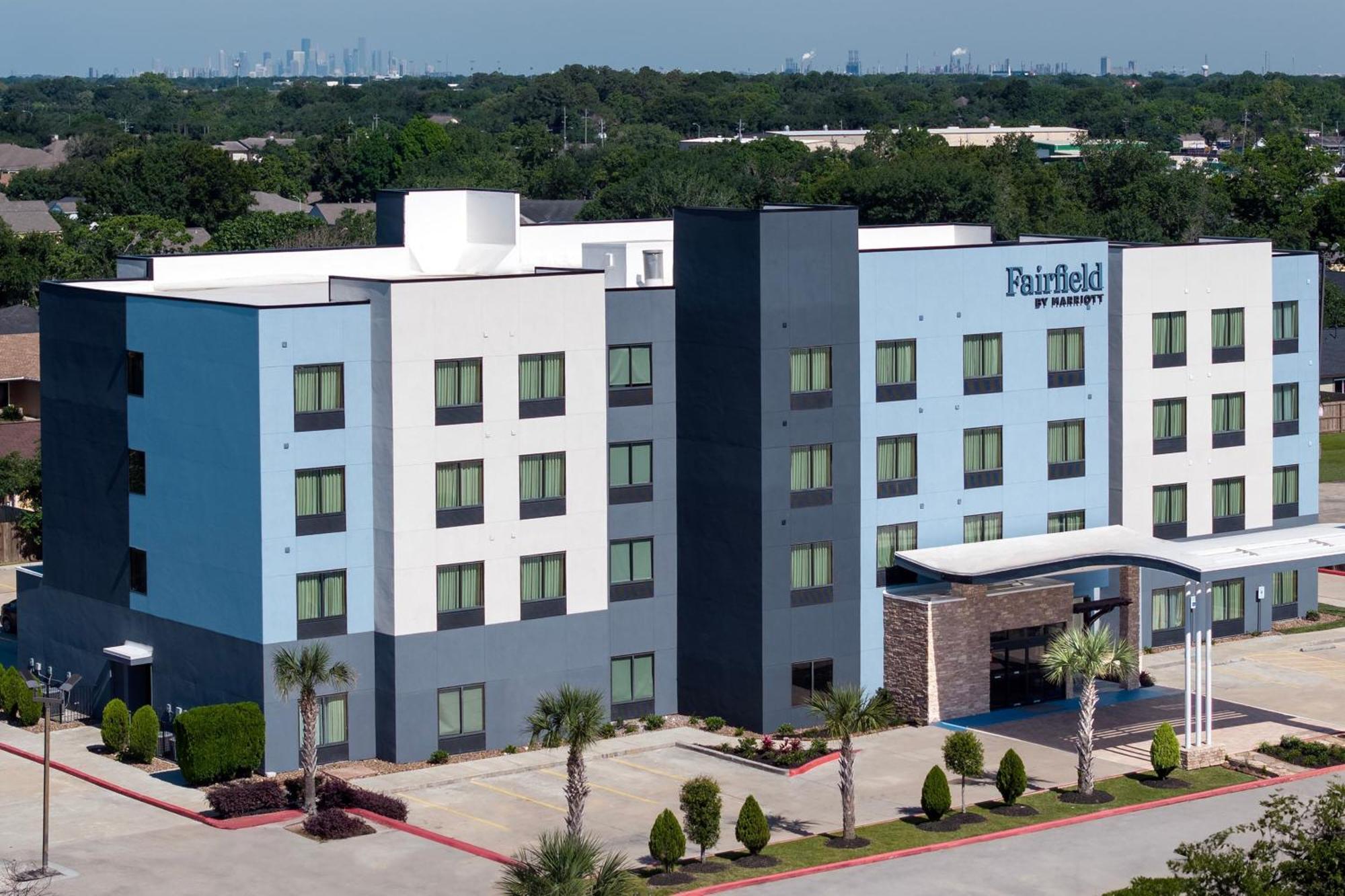 Fairfield Inn & Suites By Marriott Houston Pasadena Exterior photo